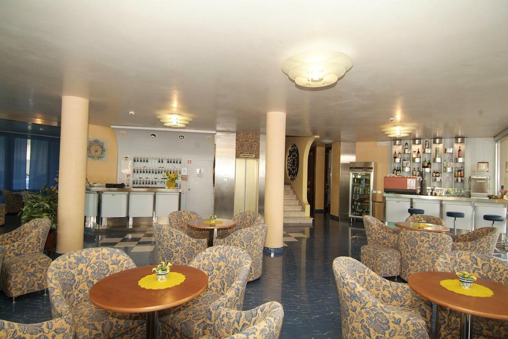 Hotel Fabius Bellaria-Igea Marina Exterior photo